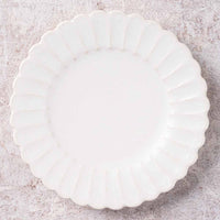 アトリエ野恵 しのぎ中皿(ホワイト) アトリエ野恵 陶磁器作家もの