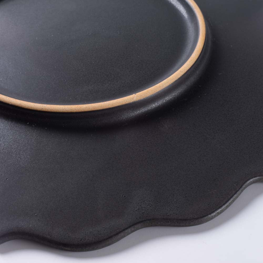 萩焼 天龍窯 凛花皿7寸 ブラック 萩焼 天龍窯 萩焼