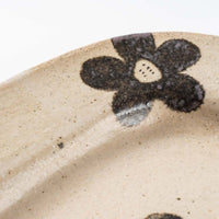 作家 岡村朝子 丸四角皿 大 flower A 作家 岡村朝子 陶磁器作家もの