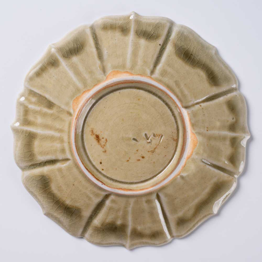 作家 宮田竜司 灰釉稜花皿(小) 作家 宮田竜司 陶磁器作家もの