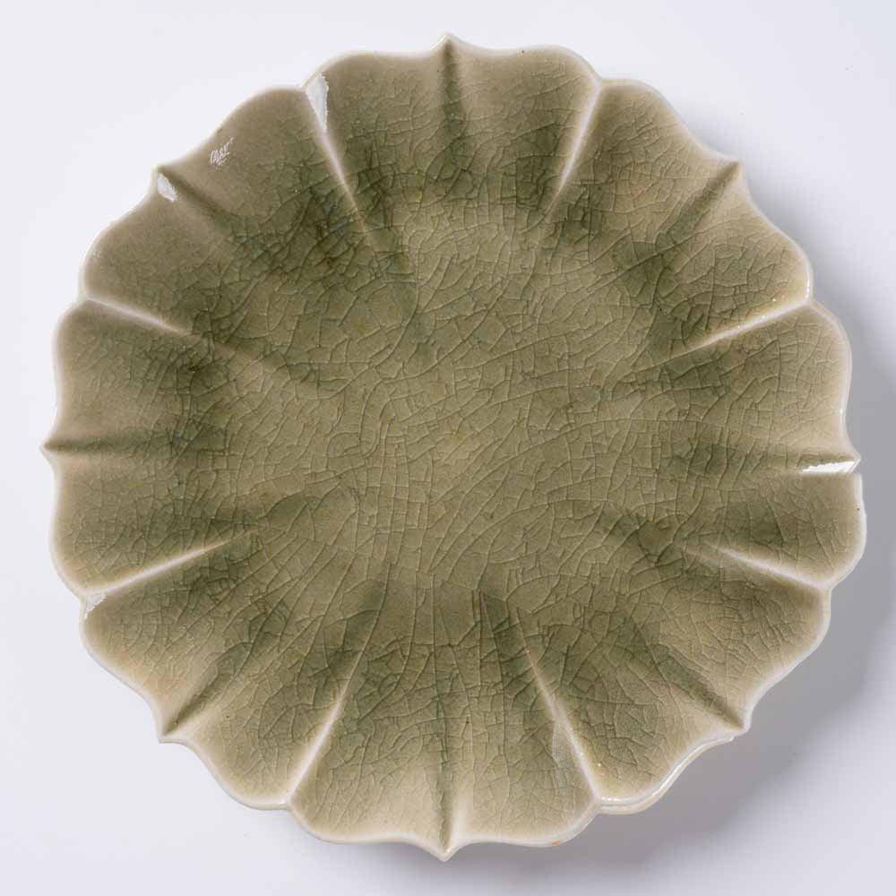 作家 宮田竜司 灰釉稜花皿(中) 作家 宮田竜司 陶磁器作家もの