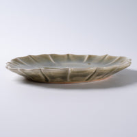 作家 宮田竜司 灰釉稜花皿(中) 作家 宮田竜司 陶磁器作家もの