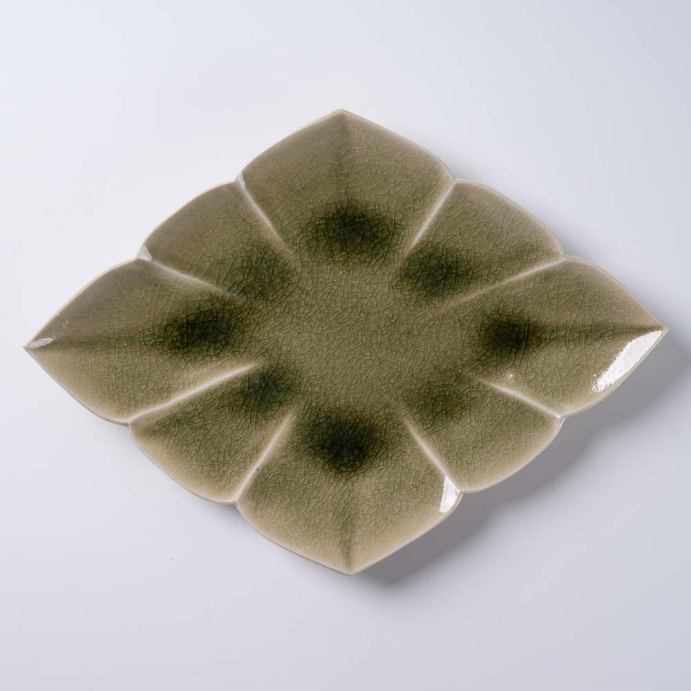 作家 宮田竜司 灰釉菱形皿(中) 作家 宮田竜司 陶磁器作家もの