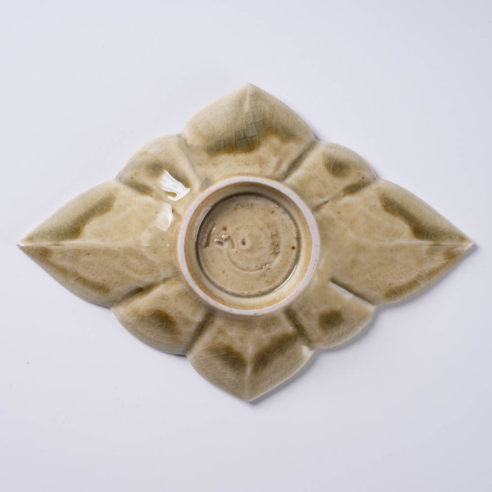 作家 宮田竜司 灰釉菱形皿(小) 作家 宮田竜司 陶磁器作家もの