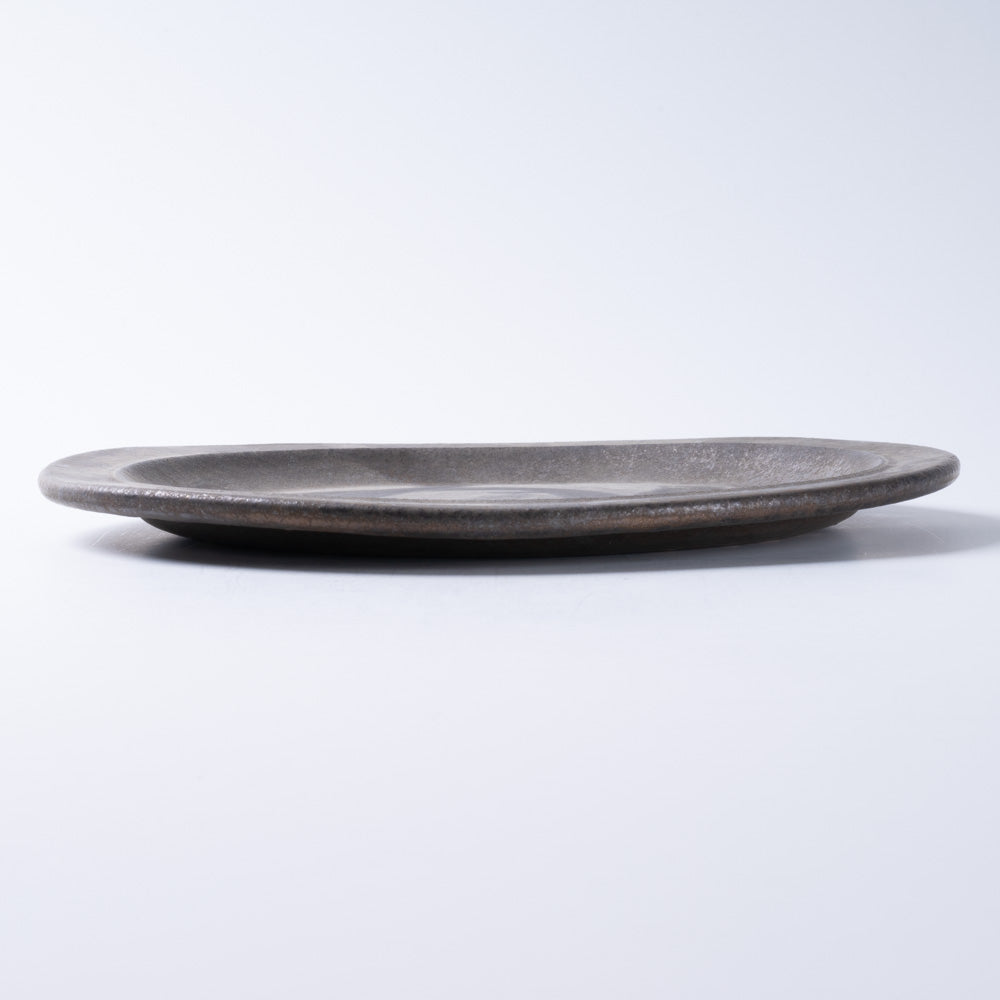 作家 大原拓也 カラーマットリムプレート (M) noir ¥3,850 大人の焼き物