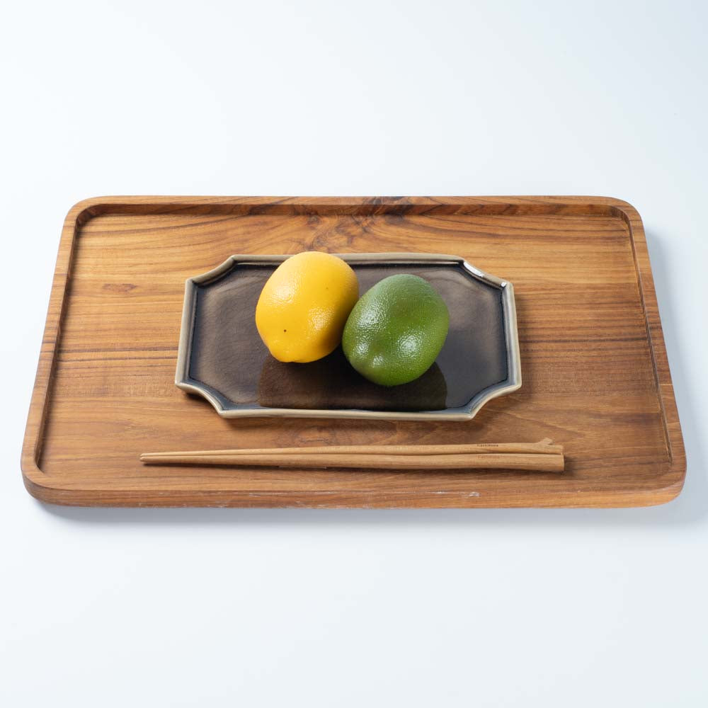 蒼雲窯 スミレ八角プレート ¥8,250 大人の焼き物