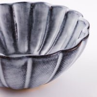 萩焼 松光山 菊花豆鉢 グレー 萩焼 松光山 萩焼