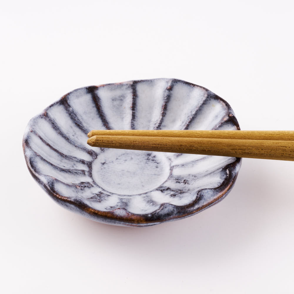 萩焼 松光山 菊花箸置き グレー 萩焼 松光山 萩焼