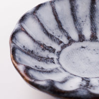 萩焼 松光山 菊花箸置き グレー 萩焼 松光山 萩焼