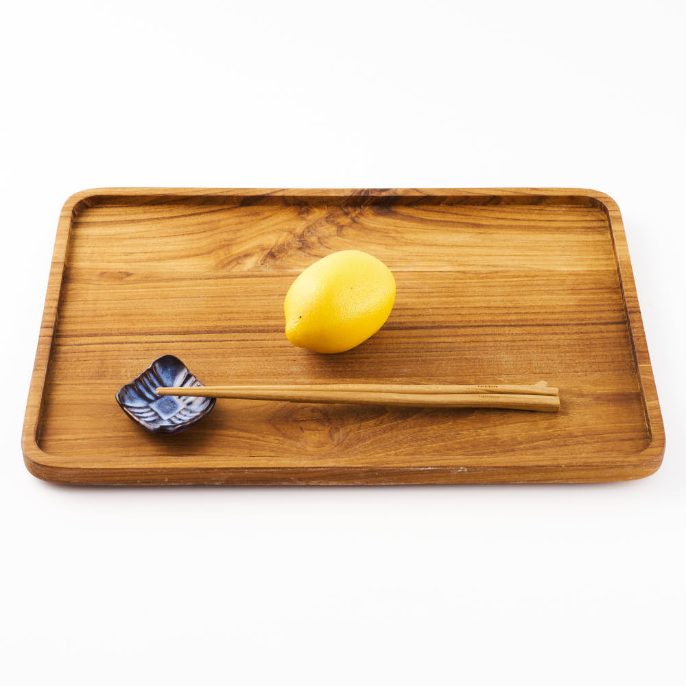 萩焼 松光山 菱形菊花箸置き 青萩釉 ¥660 大人の焼き物