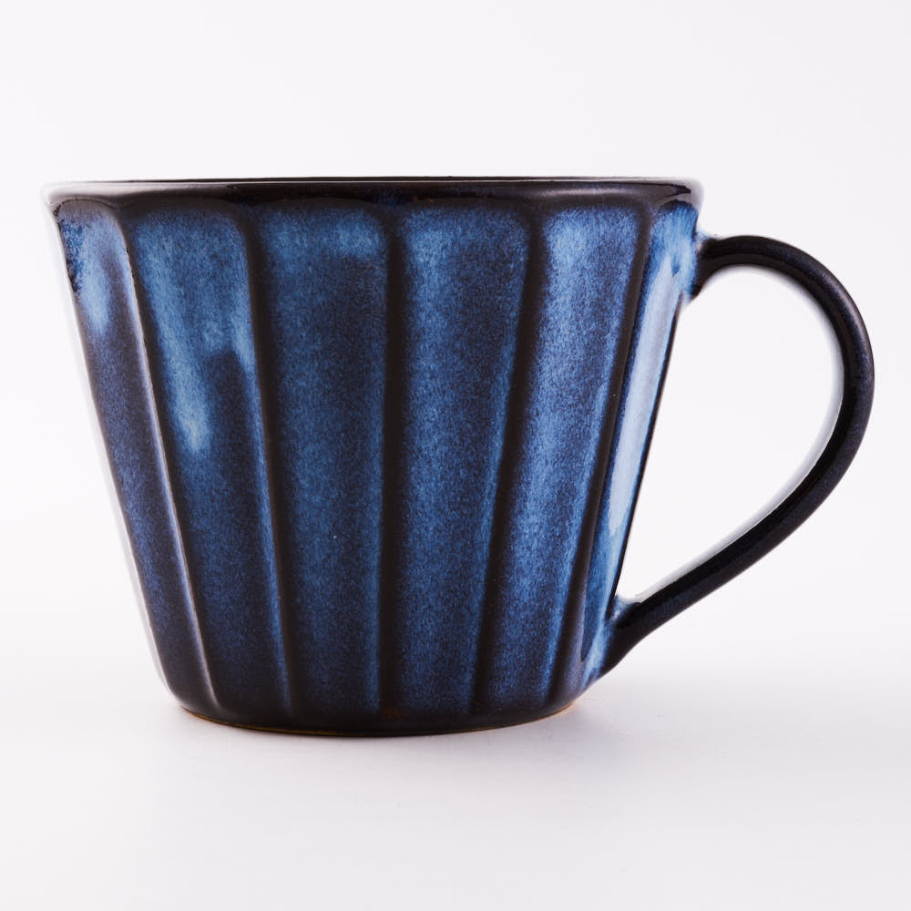 萩焼 松光山 面取カフェオレカップ 青萩釉 ¥2,420 大人の焼き物