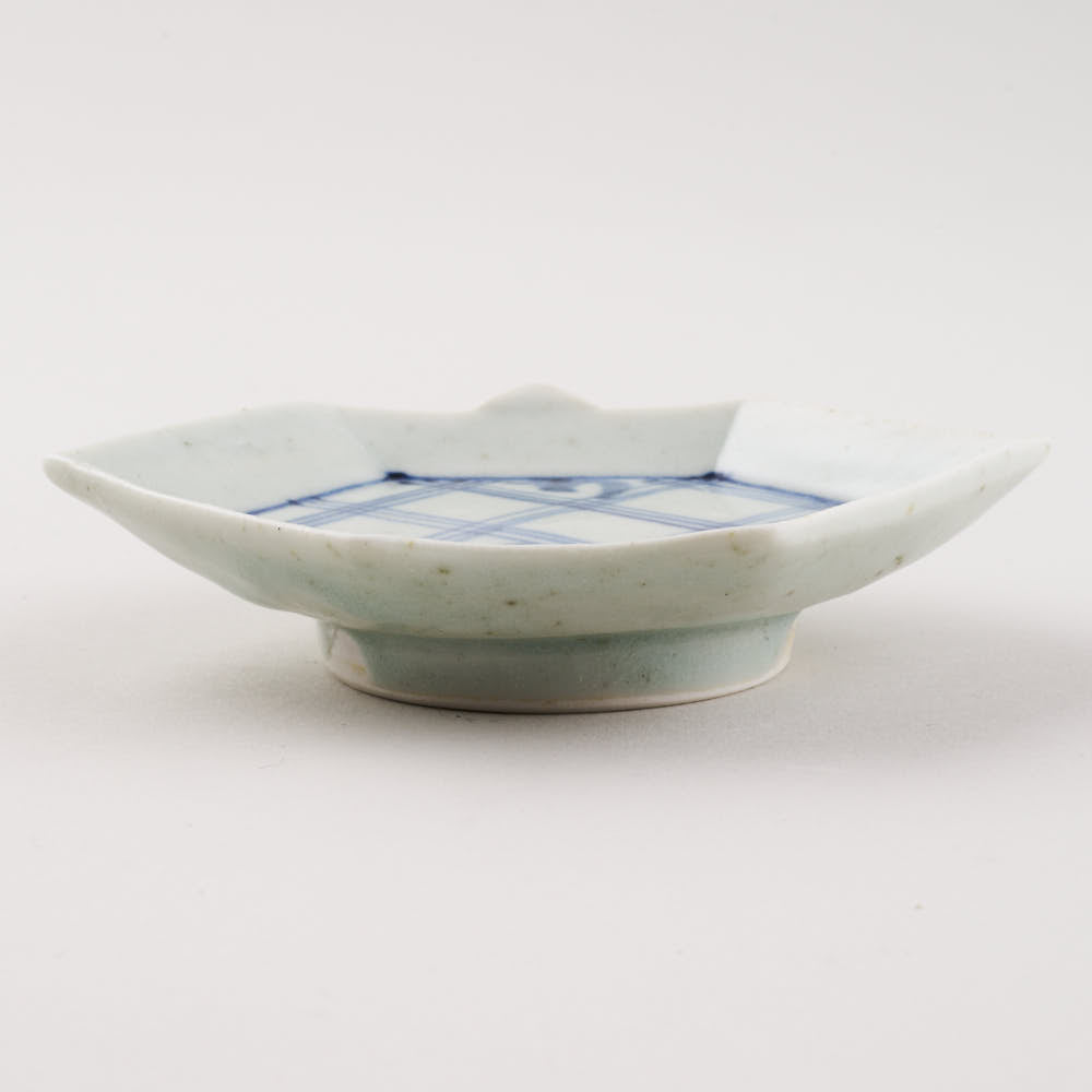 作家 吉田崇昭 染付折紙形小皿 作家 吉田崇昭 陶磁器作家もの
