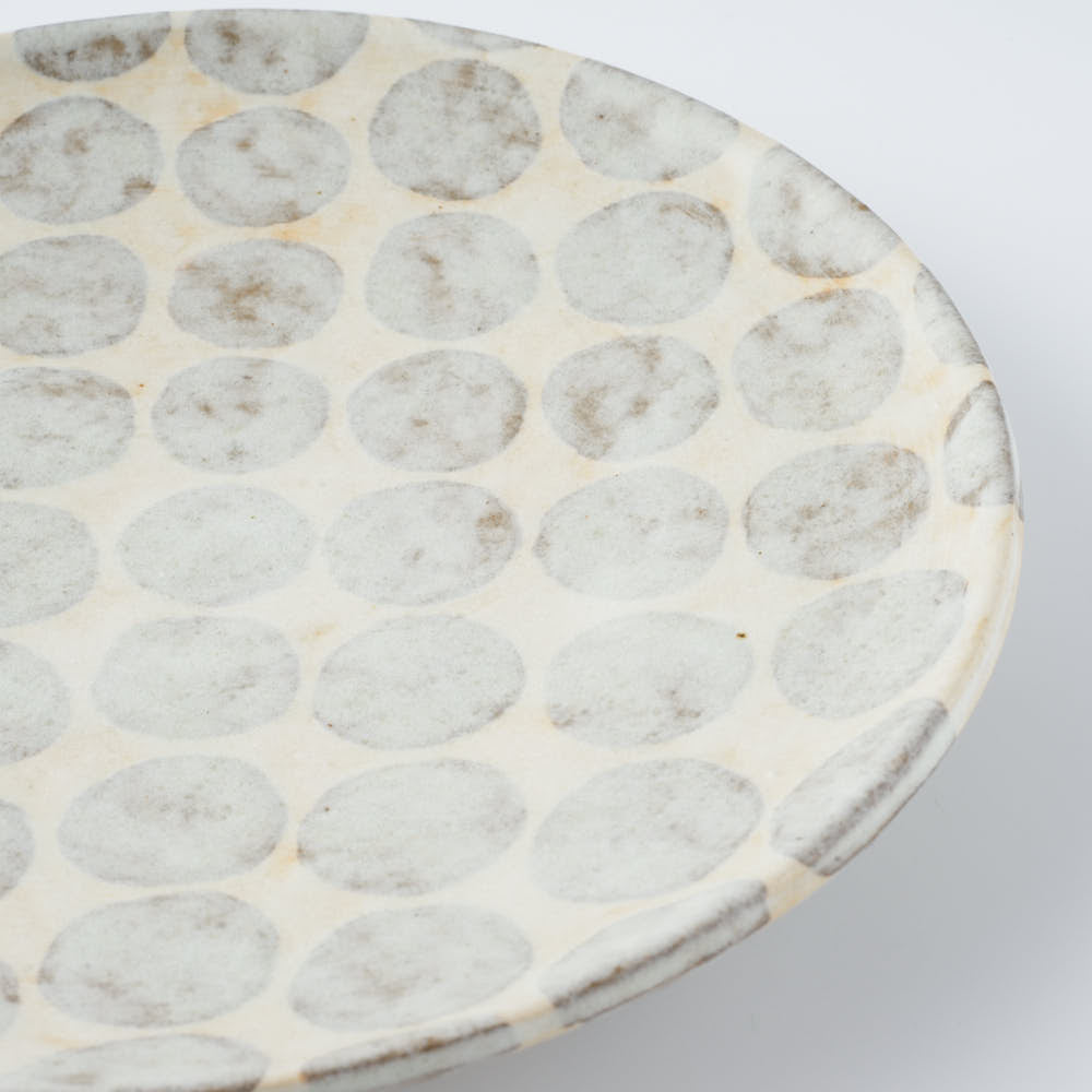 作家 くまがいのぞみ 18cm皿 水玉グレー 作家 くまがいのぞみ 陶磁器作家もの