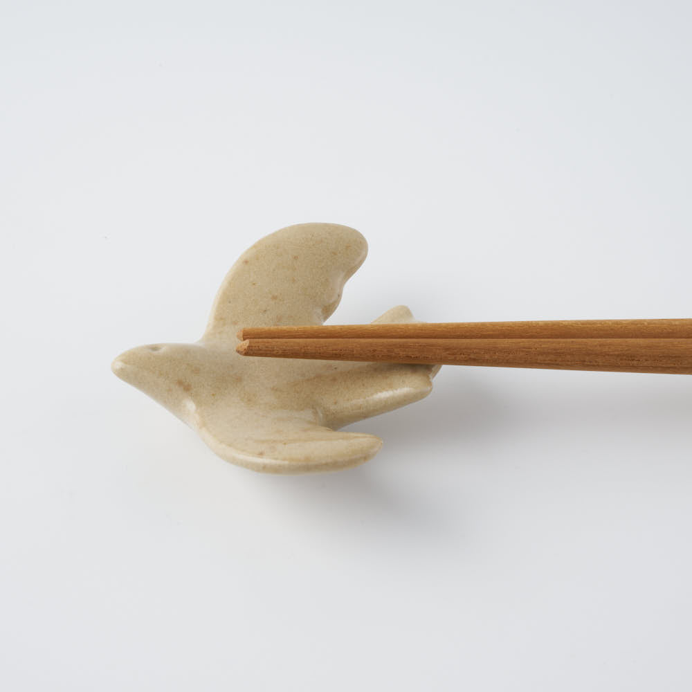 作家 マノメタカヒロ 鳥箸置き 黄 作家 マノメタカヒロ 陶磁器作家もの