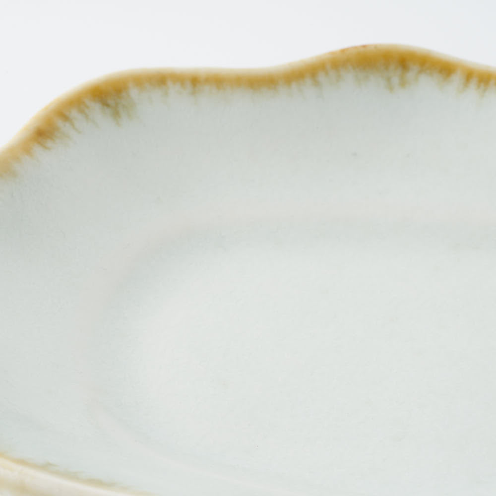 作家 水谷和音 変形小皿(灰釉) 作家 水谷和音 陶磁器作家もの