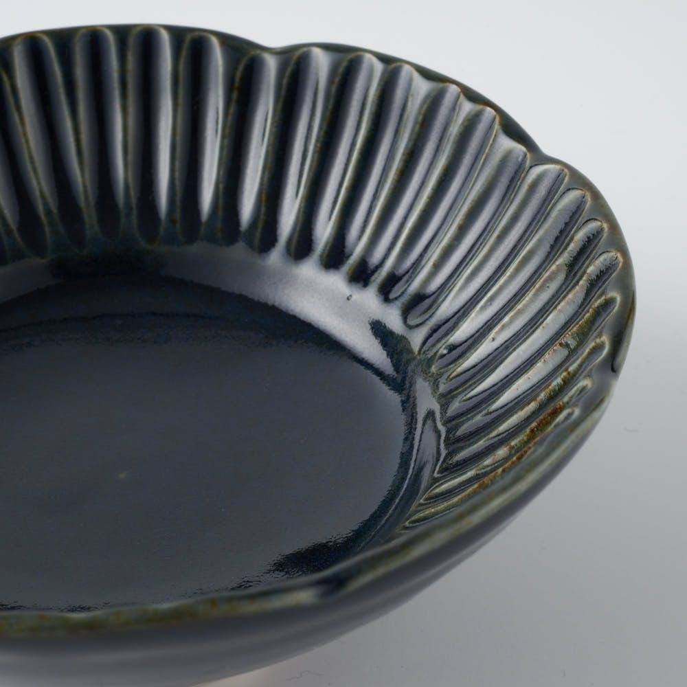 作家 水谷和音 しのぎ輪花 4寸鉢(瑠璃釉) 作家 水谷和音 陶磁器作家もの