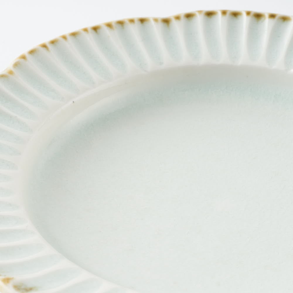 作家 水谷和音 しのぎ輪花 4寸リム皿(灰釉) 作家 水谷和音 陶磁器作家もの