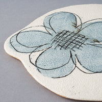 hapun pottery フラットプレート フラワー 小 青 hapun pottery 陶磁器作家もの