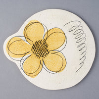 hapun pottery フラットプレート フラワー 小 黄 hapun pottery 陶磁器作家もの