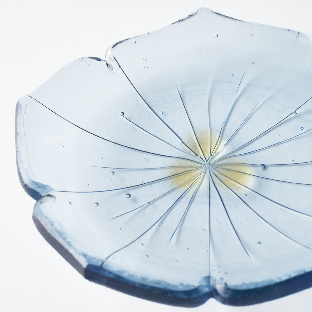 ガラス作家 佐々木翔子 花形豆皿 ライトグレー ガラス作家 佐々木翔子 ガラスもの