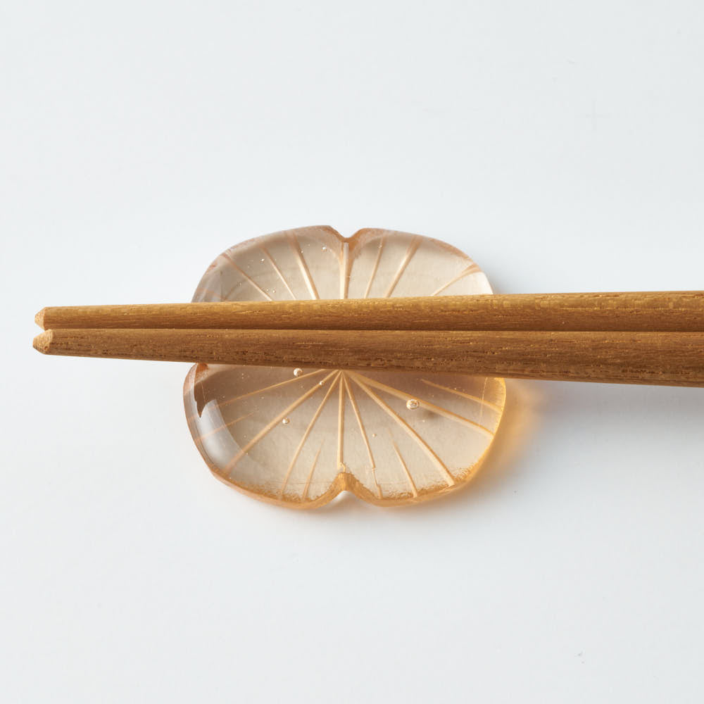 ガラス作家 佐々木翔子 花切子箸置き ライトオレンジ ガラス作家 佐々木翔子 ガラスもの