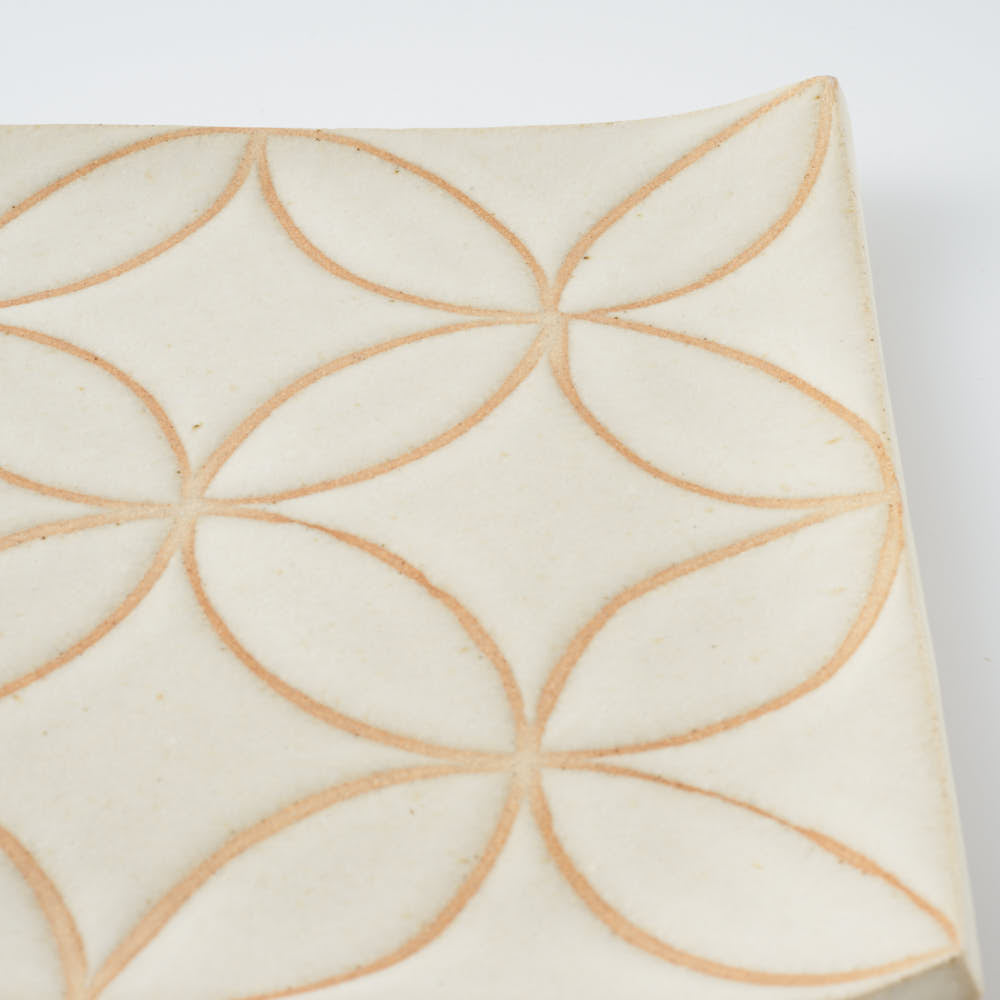 作家 エヴァンズ高田寛子 REC L-FLOWER Eggshell(白) 作家 エヴァンズ高田寛子 陶磁器作家もの