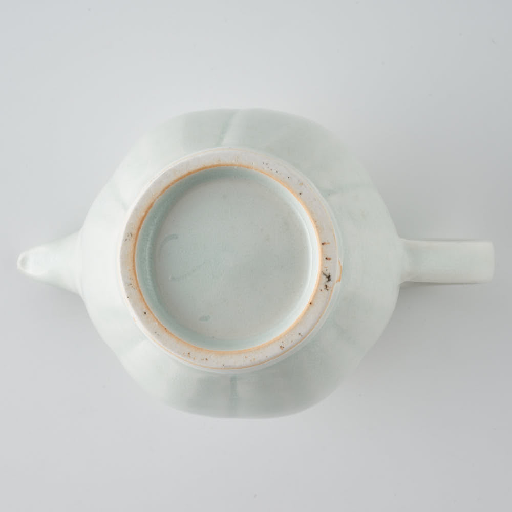 作家 水谷和音 輪花ポット(灰釉) 作家 水谷和音 陶磁器作家もの