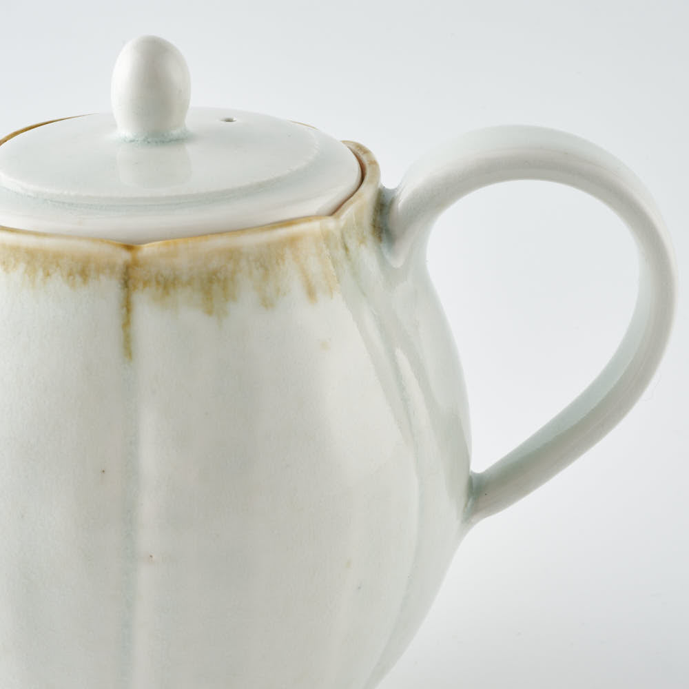 作家 水谷和音 輪花ポット(灰釉) 作家 水谷和音 陶磁器作家もの