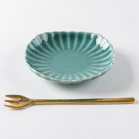 波佐見焼 永泉 ナチュラル四ツ菊 小皿(ターコイズ) 波佐見焼 永泉 波佐見焼