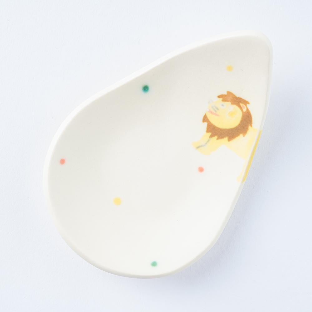 作家 柴田礼美 しずく皿20-ライオン/ホワイト 作家 柴田礼美 陶磁器作家もの