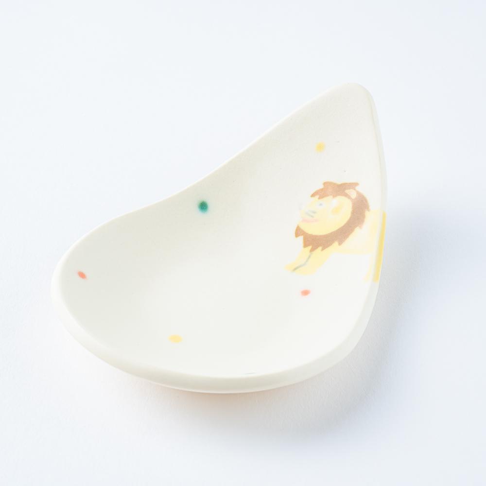 作家 柴田礼美 しずく皿20-ライオン/ホワイト 作家 柴田礼美 陶磁器作家もの