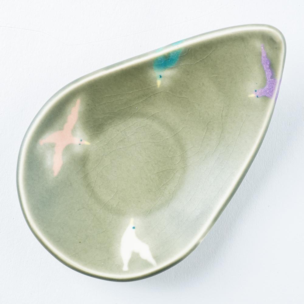 作家 柴田礼美 しずく皿-鳥/グレー 作家 柴田礼美 陶磁器作家もの