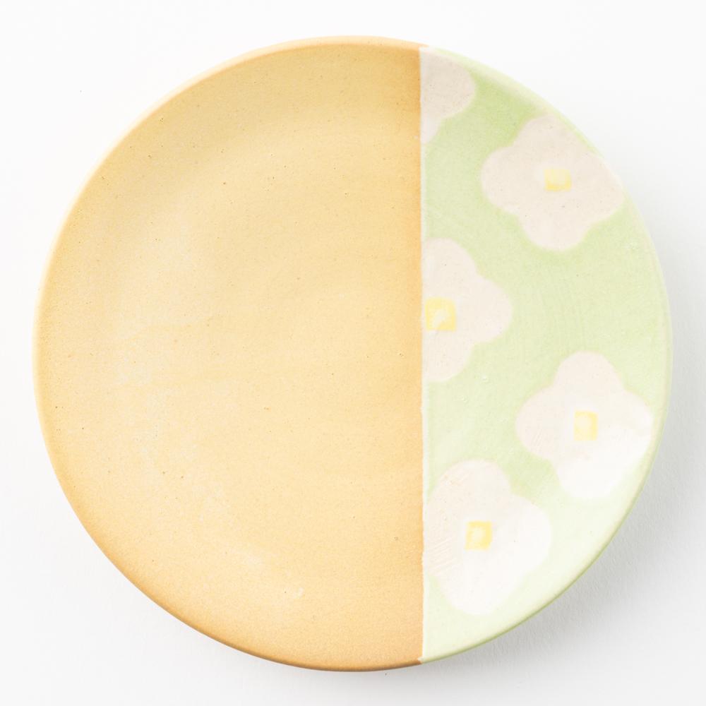 作家 佐藤牧子 お花プレートS 黄色と緑 作家 佐藤牧子 陶磁器作家もの