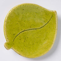 作家　タカハラユカ　leaf plate　yellow green