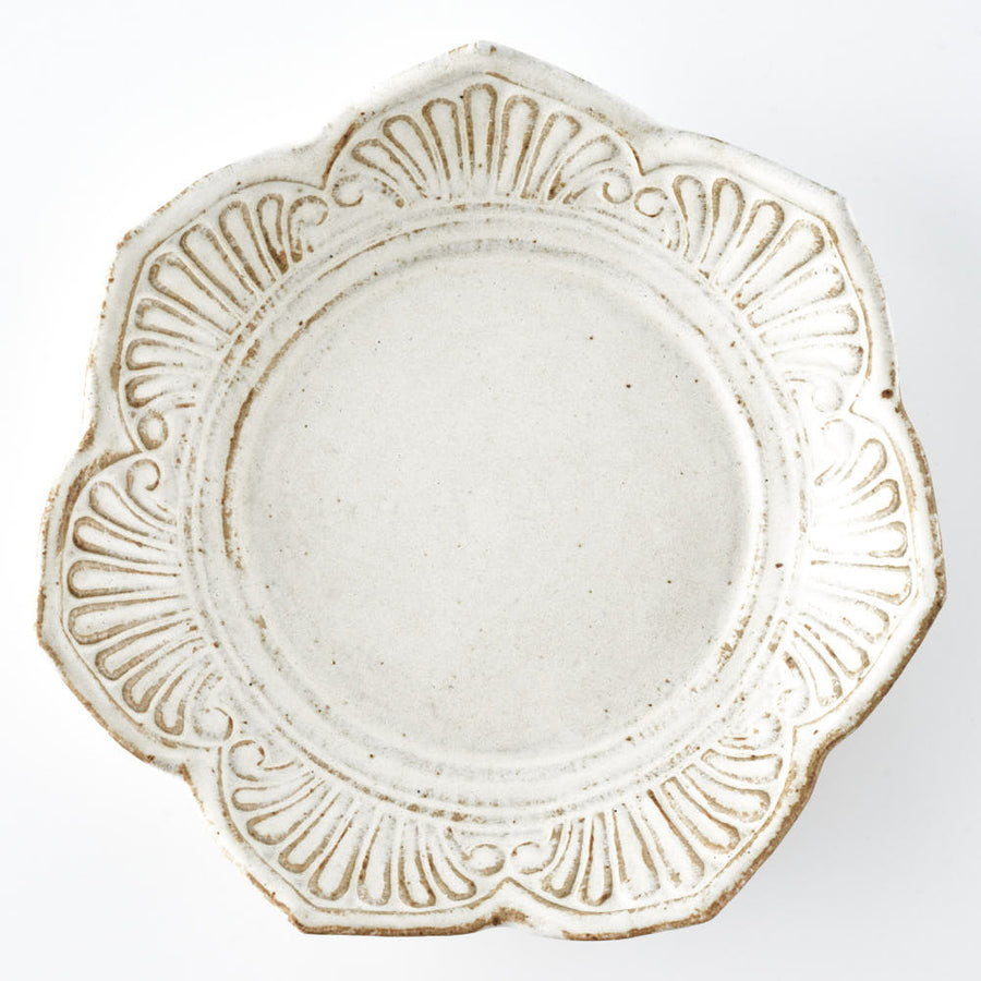 作家　古角志奈帆　貝文花形平皿　white brown 作家　古角志奈帆 陶磁器作家もの