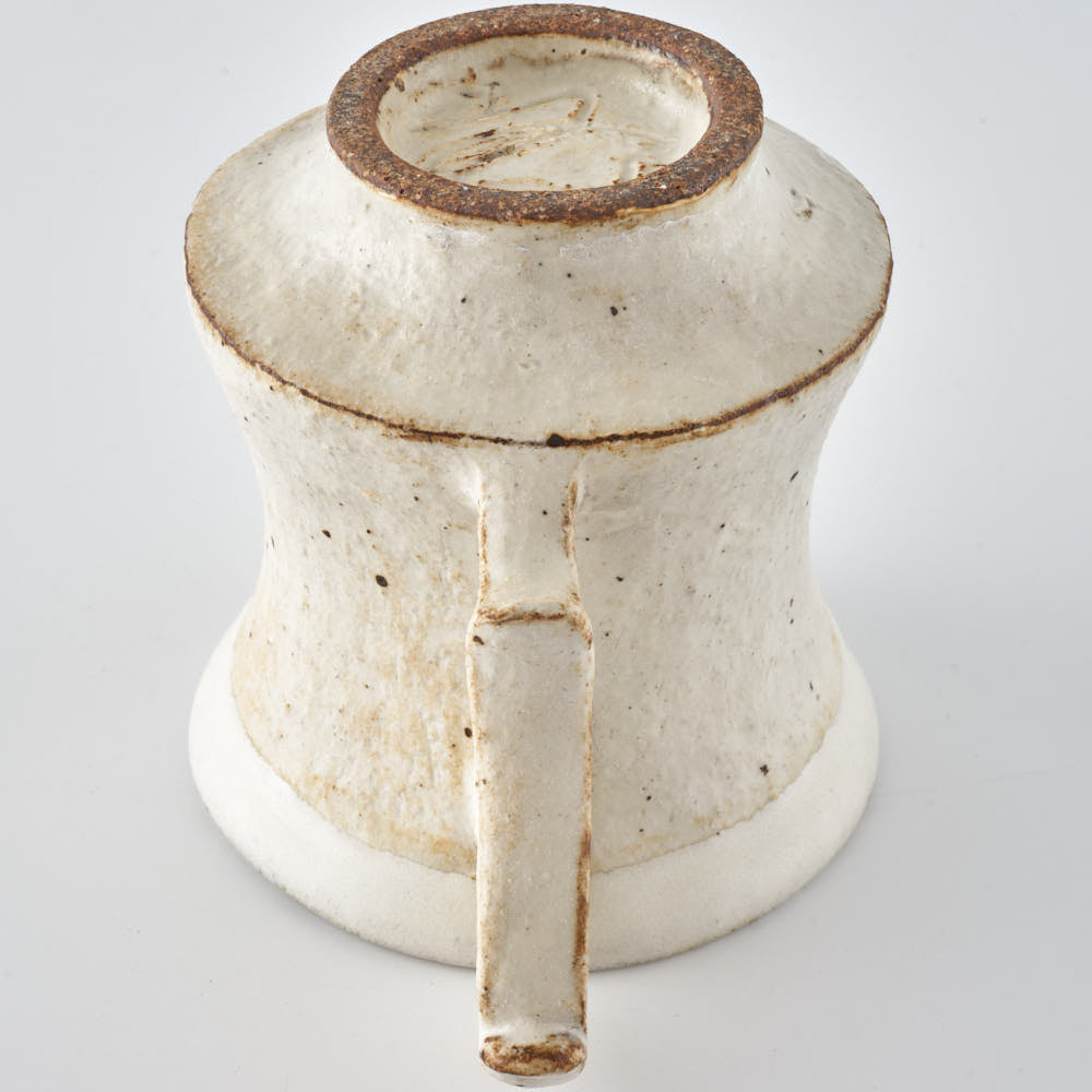 作家　古角志奈帆　羽取手マグカップ（白） 作家　古角志奈帆 陶磁器作家もの
