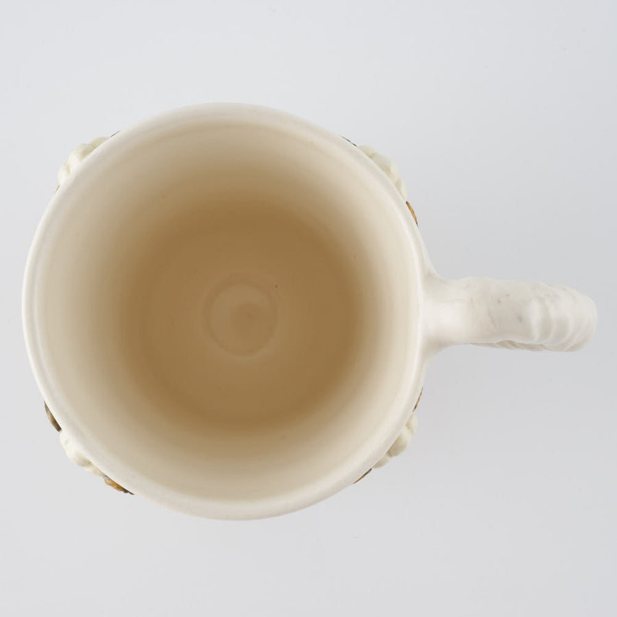 碧猫堂あお　苺とカラーフラワー模様のマグカップ（赤） 碧猫堂あお 陶磁器作家もの