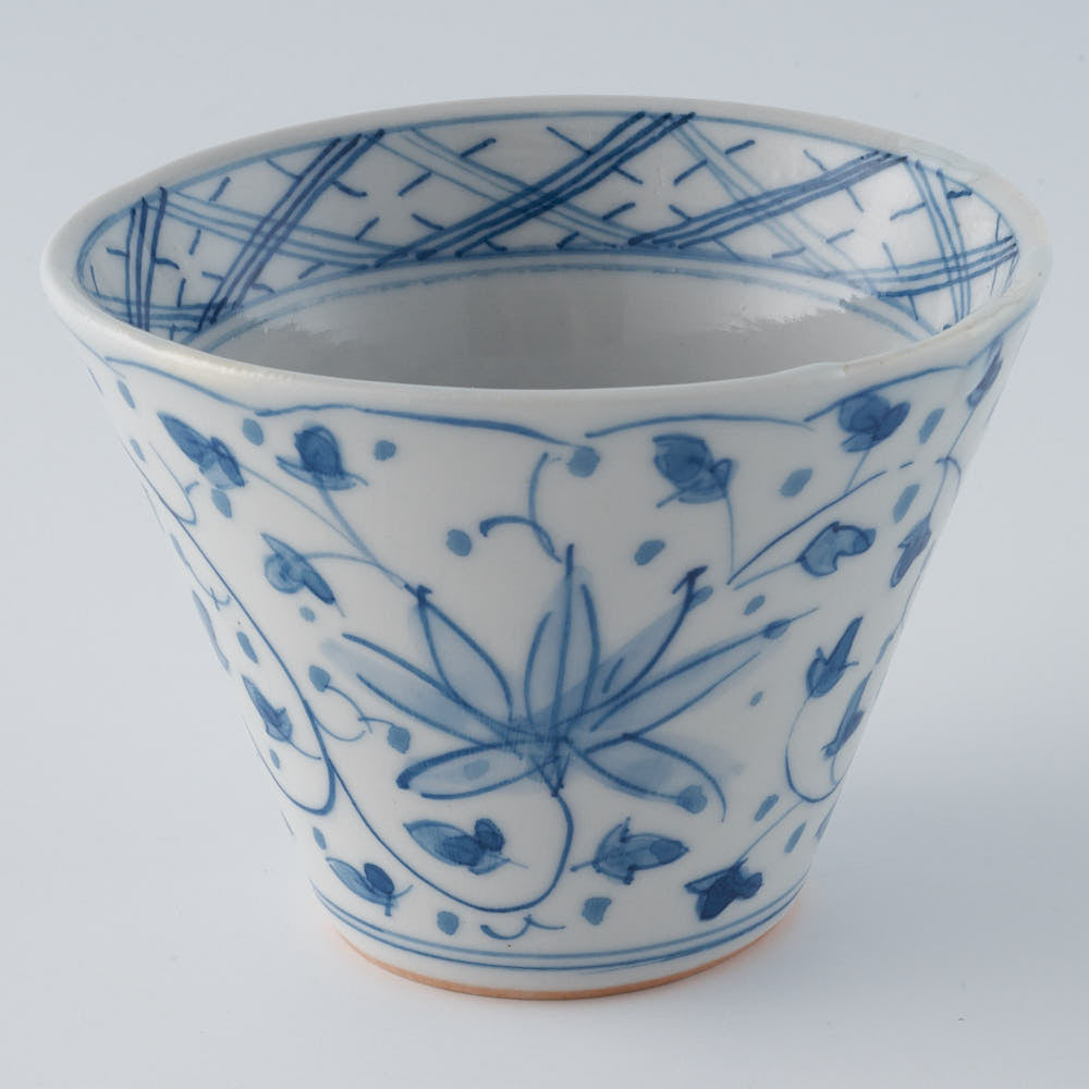 作家　前田麻美　染付 花唐草 蕎麦猪口 作家　前田麻美 陶磁器作家もの
