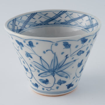 作家　前田麻美　染付 花唐草 蕎麦猪口 作家　前田麻美 陶磁器作家もの