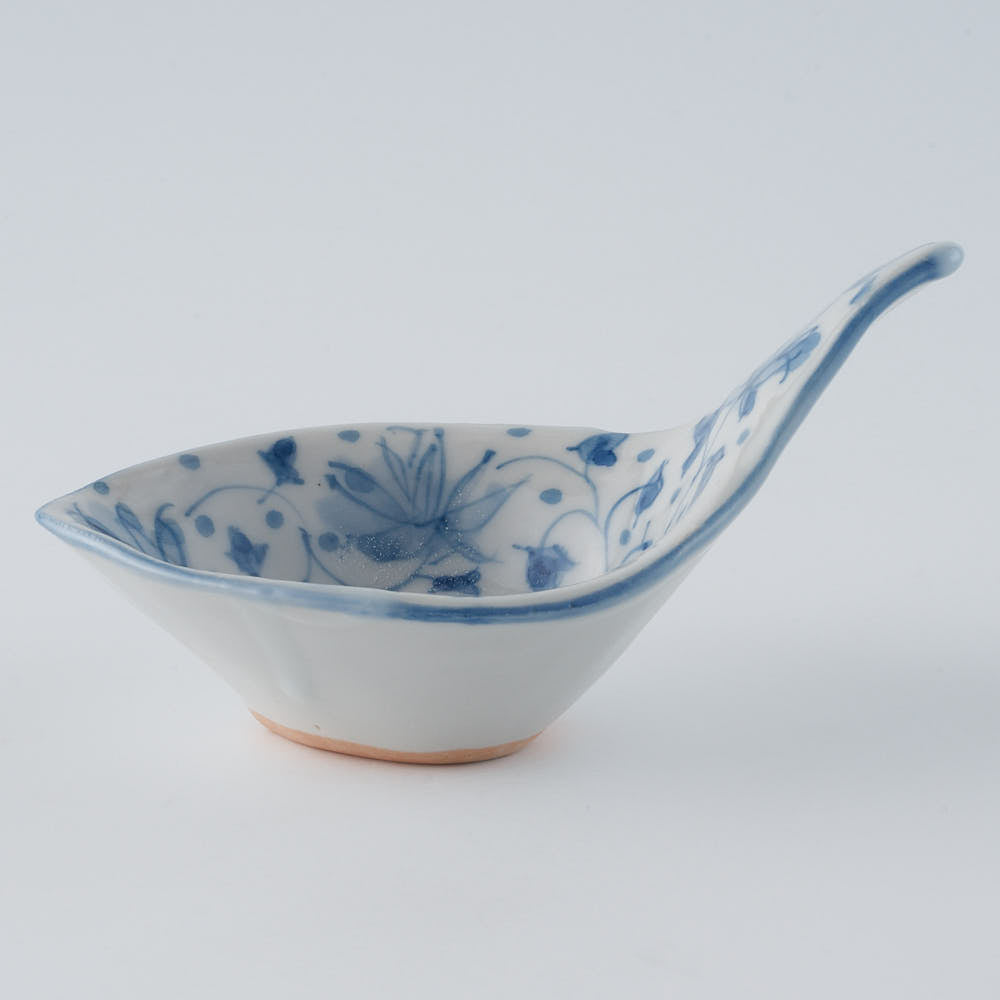 作家　前田麻美　染付 花唐草 れんげ 作家　前田麻美 陶磁器作家もの