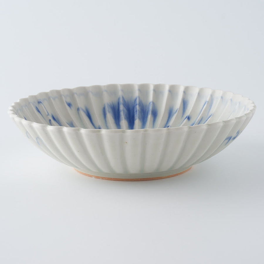 作家　鈴木まどか　安南菊割中鉢