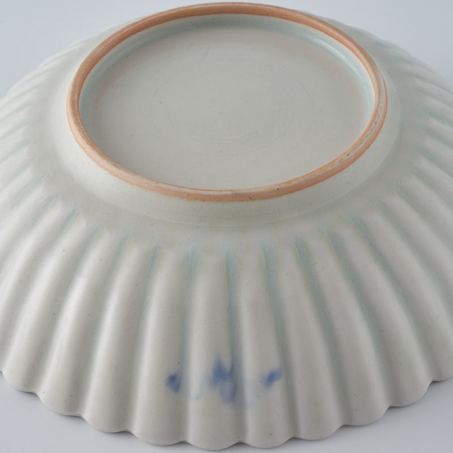 作家　鈴木まどか　安南菊割中鉢