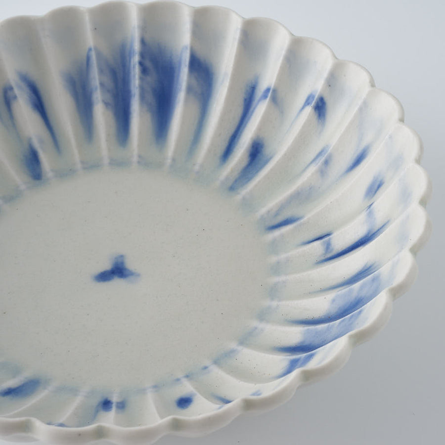 作家　鈴木まどか　安南菊割小鉢