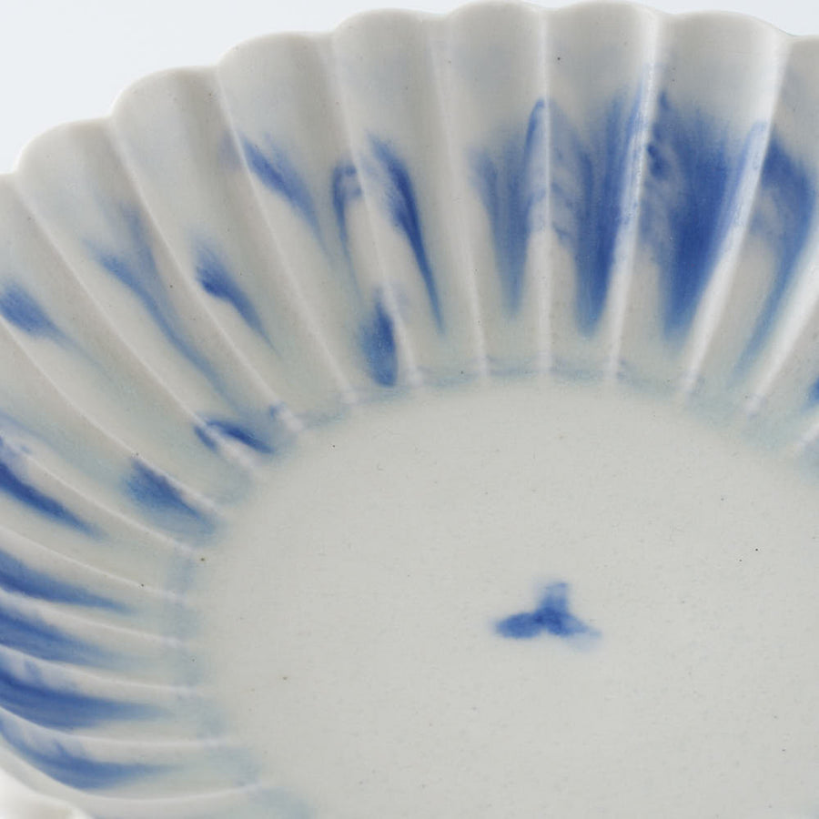 作家　鈴木まどか　安南菊割小鉢