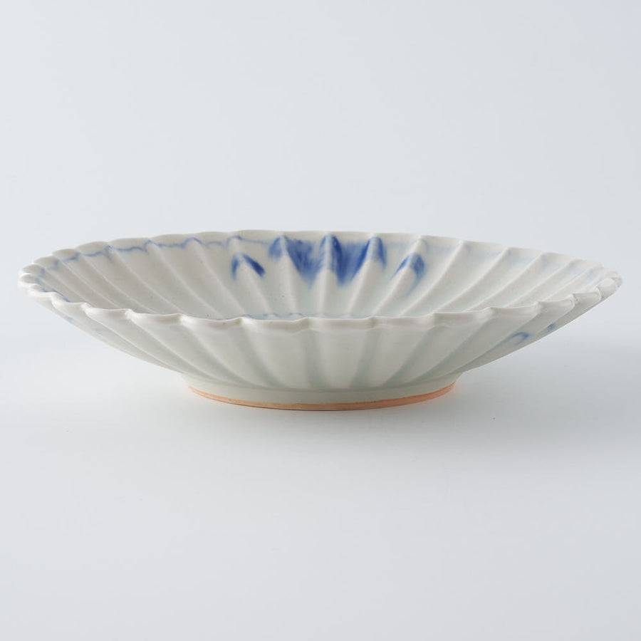 作家　鈴木まどか　安南菊割五寸浅鉢