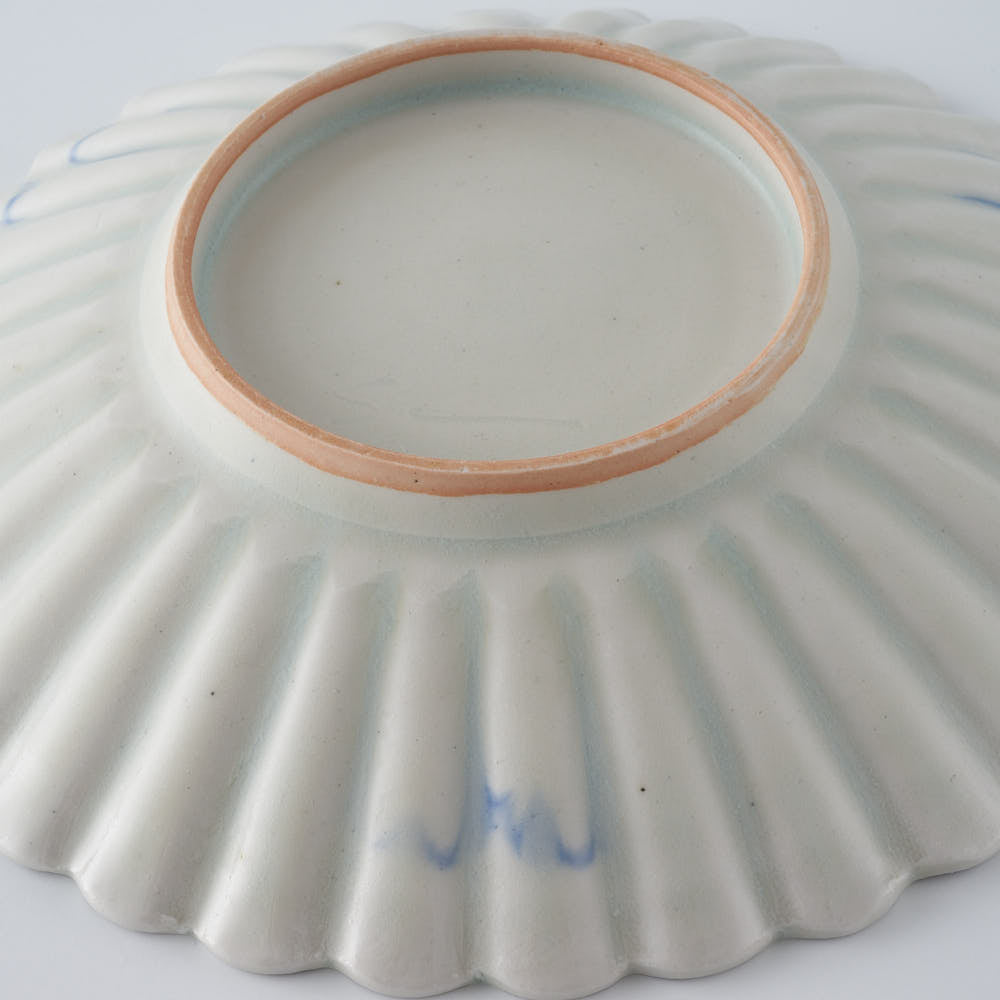 作家　鈴木まどか　安南菊割五寸浅鉢