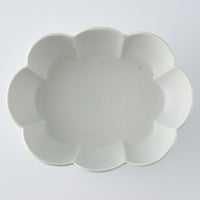 作家　鈴木まどか　白瓷菊割楕円大鉢