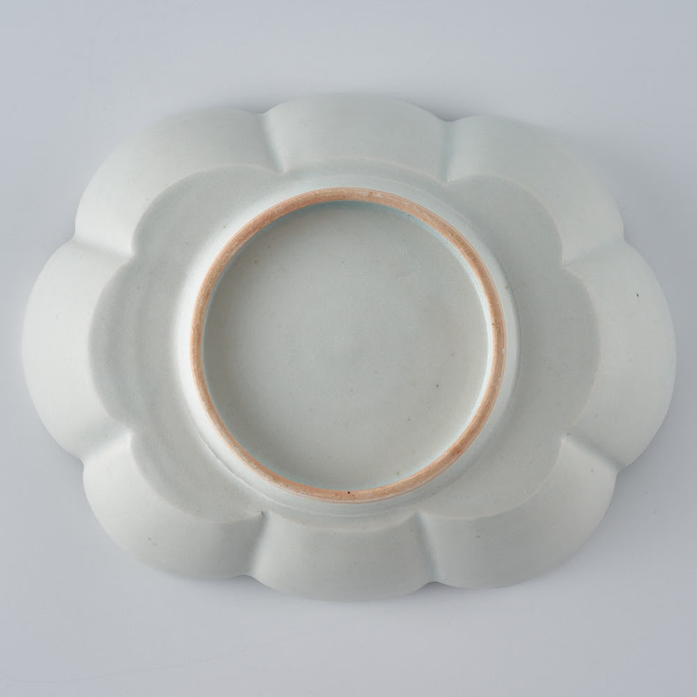 作家　鈴木まどか　白瓷菊割楕円大鉢