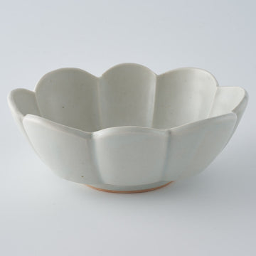 作家　鈴木まどか　白瓷菊割楕円中鉢