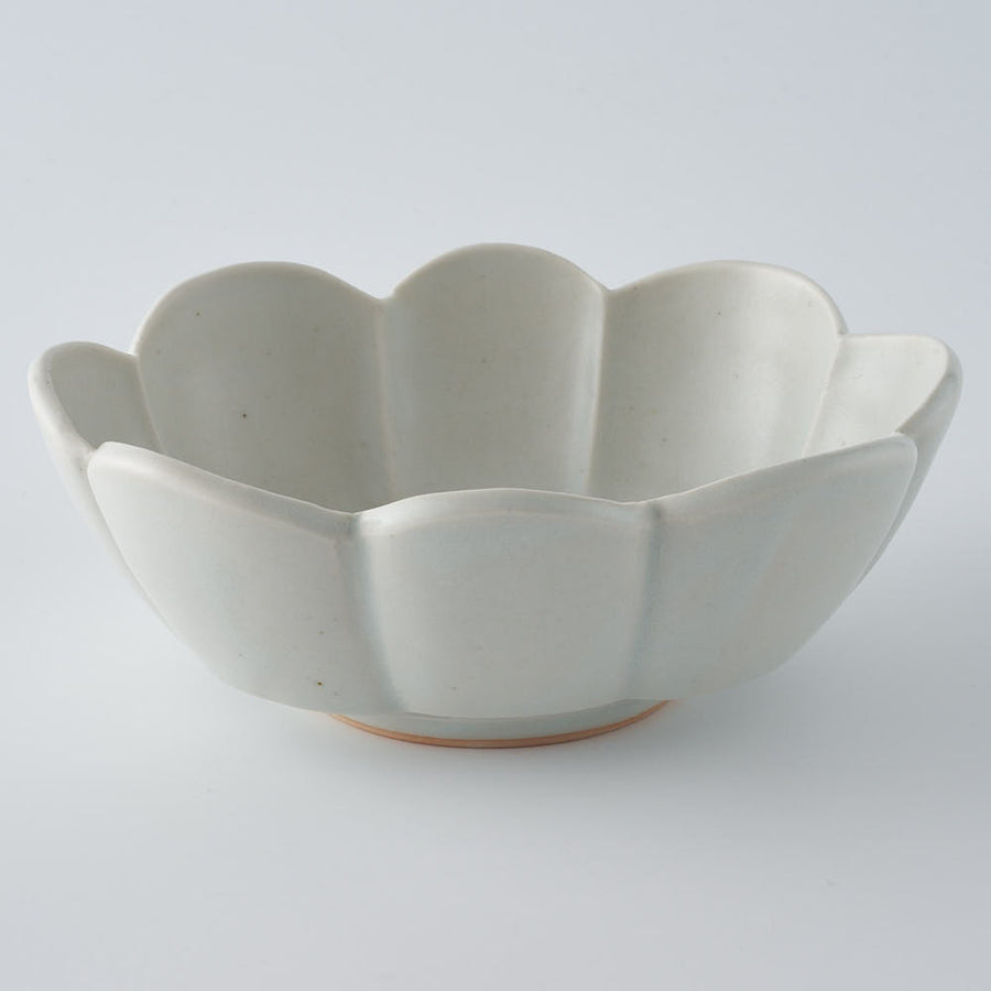 作家　鈴木まどか　白瓷菊割楕円中鉢